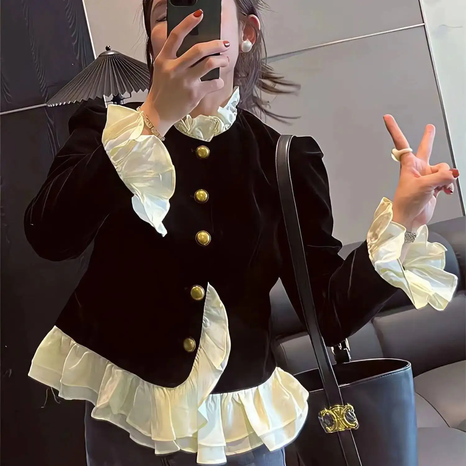 

Корейская осенняя черная куртка Kawaii, женская новая бархатная волан, маленькое ароматное пальто в стиле пэчворк, элитный модный топ на пуговицах, винтажный