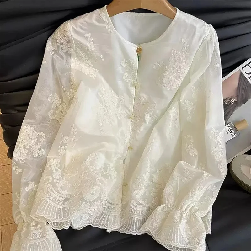 

Woman Blouses Women's Shirt Long-sleeved Lace Shirt Embroidered Round Neck in Spring and Summer Retro Temperament Blouse Woman