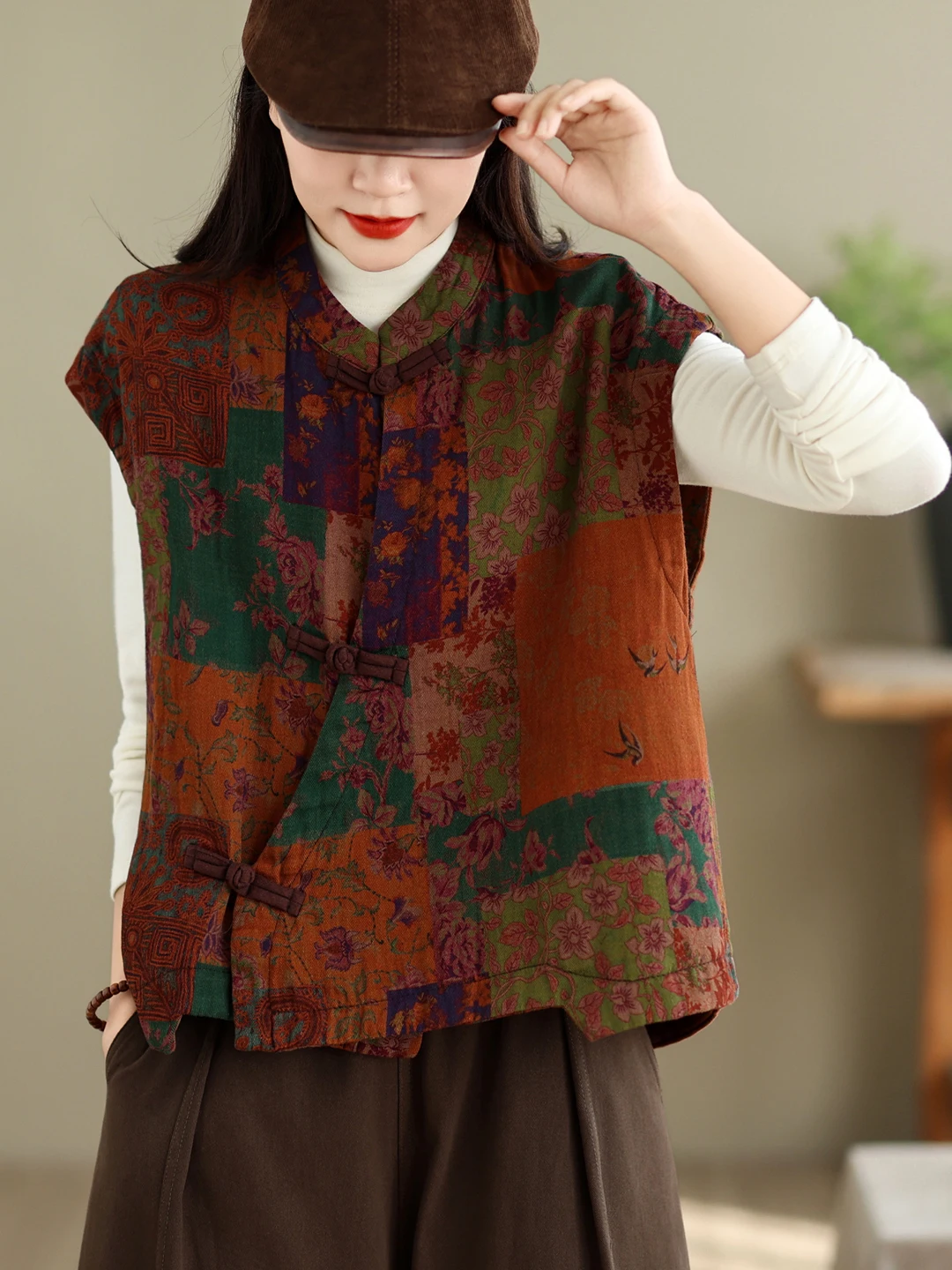 New Chinese Style Printed National Trend Buttonless Sleeveless Vest Artistic Retro Fashionable Top Women's Cotton Polyester B...