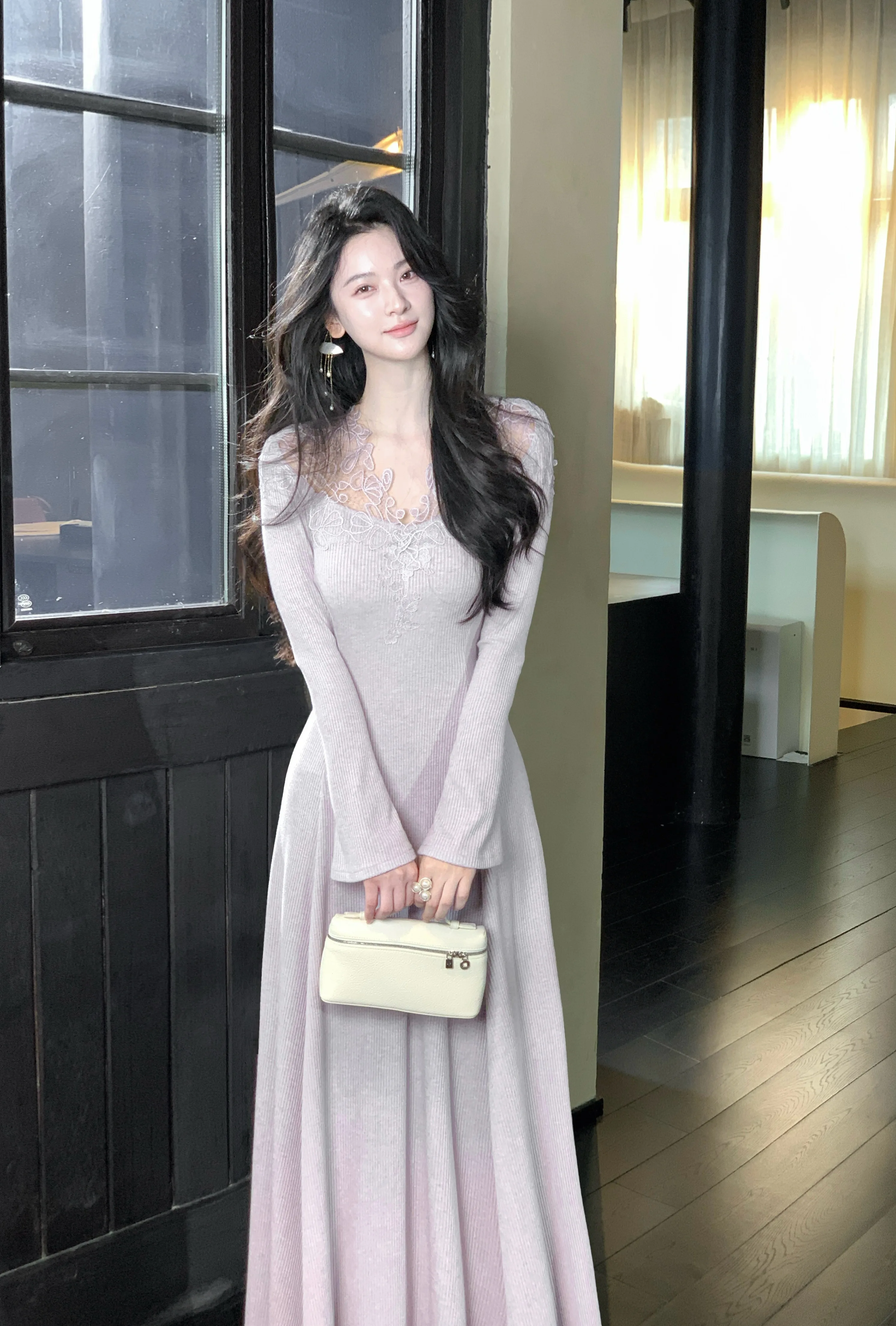 

Осеннее французское элегантное трикотажное платье, женское облегающее платье-свитер с v-образным вырезом, корейское модное сексуальное платье трапециевидной формы с длинными рукавами, кружево