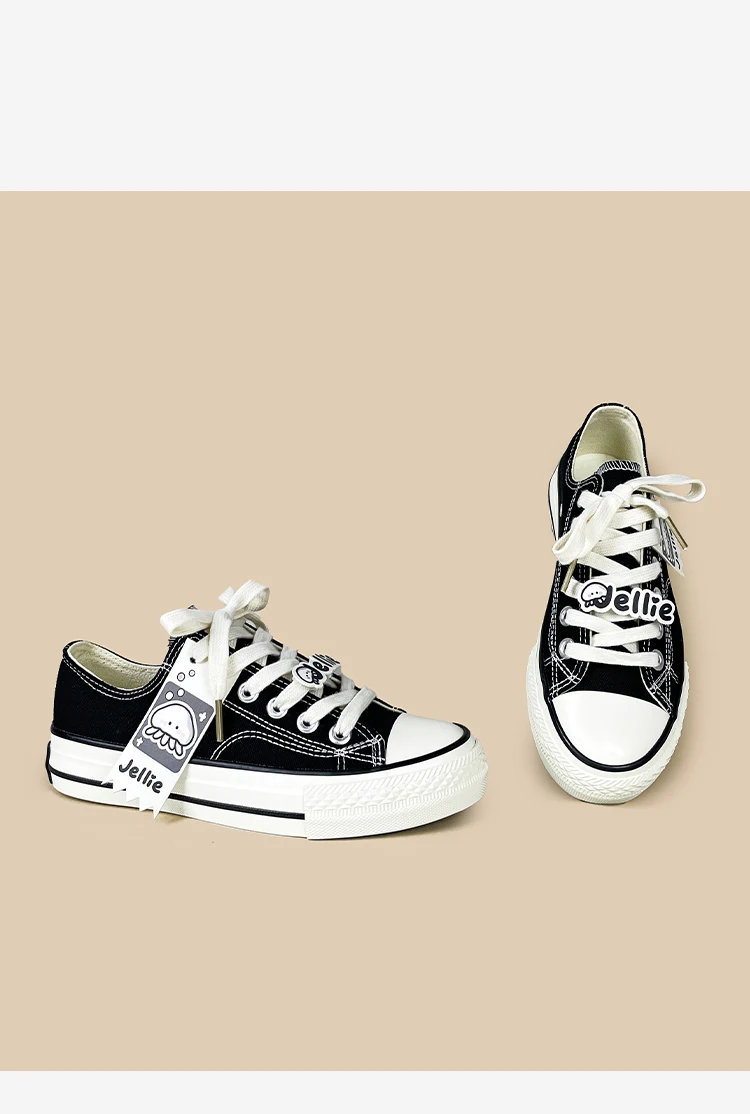 Amy und Michael Damen-Sneaker mit niedrigem Schaft und niedlichem Quallen-Cartoon-Motiv, schwarze Schnür-Sneaker, Y2K Kawaii Mädchen-Freizeitschuhe mit Vulkanisierung – Detail 12