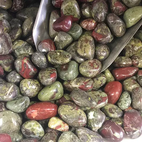 Natural Stone Irregular Dragon Bloodstone Tumbled Stones Quartz Crystal Minerals Crystals Home Decoration Spiritual Meditation