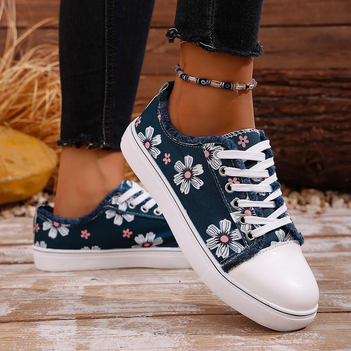 ربيع الخريف النساء أحذية كبيرة الحجم أزياء النساء أحذية رياضية جولة رئيس أحذية مسطحة القاع الدانتيل يصل منصة أحذية رياضية غير رسمية النساء #5