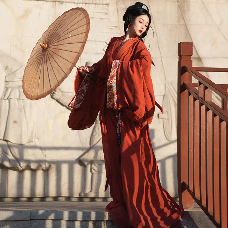 

original Hanfu in autumn and winter, retro style recovery in Mashan Chu tomb, the court handed over the national style