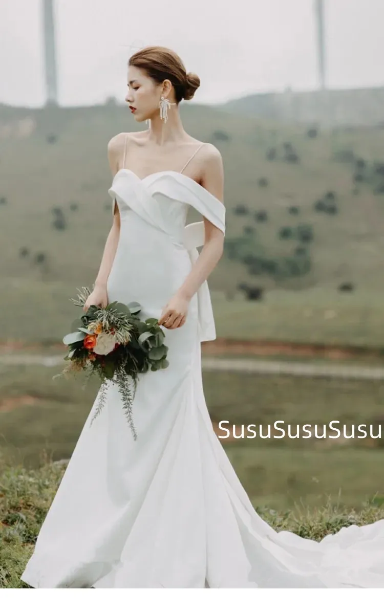 

2023 new dresses wedding dress Light Wedding Dress French Style Simple White Slimming Trailing Retro