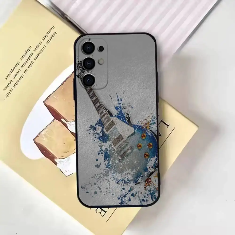 เคสโทรศัพท์ลายกีตาร์สำหรับ Samsung S25,24,21,22,23,30,Ultra,20,Plus,Fe,Lite,Note แบบนิ่ม สีดำ