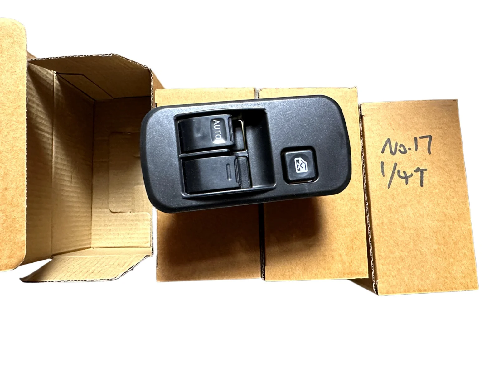 

Power Window Regulator Switch For HINO 500 Ranger Heavy Duty Truck