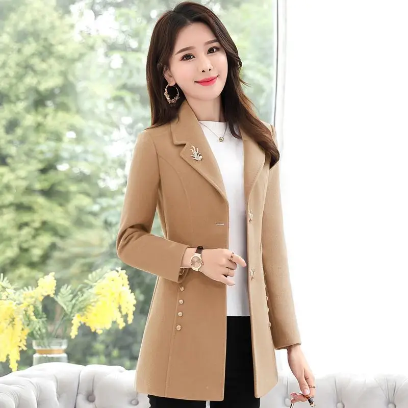 2025 New Arrival Women's Short Woolen Coat Korean Style Slim Fit Fashionable Slimming Trendy Wool Coat for Autumn Winter