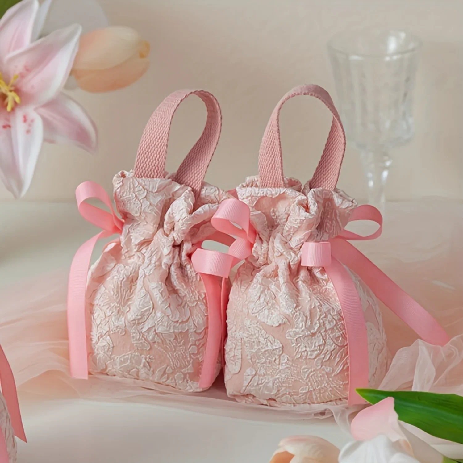 4Pcs Elegant Lace Drawstring Gift Bags - Portable Favor Pouches for Wedding, Birthday, Party Event Supplies, Easy-Tie Bow Closur