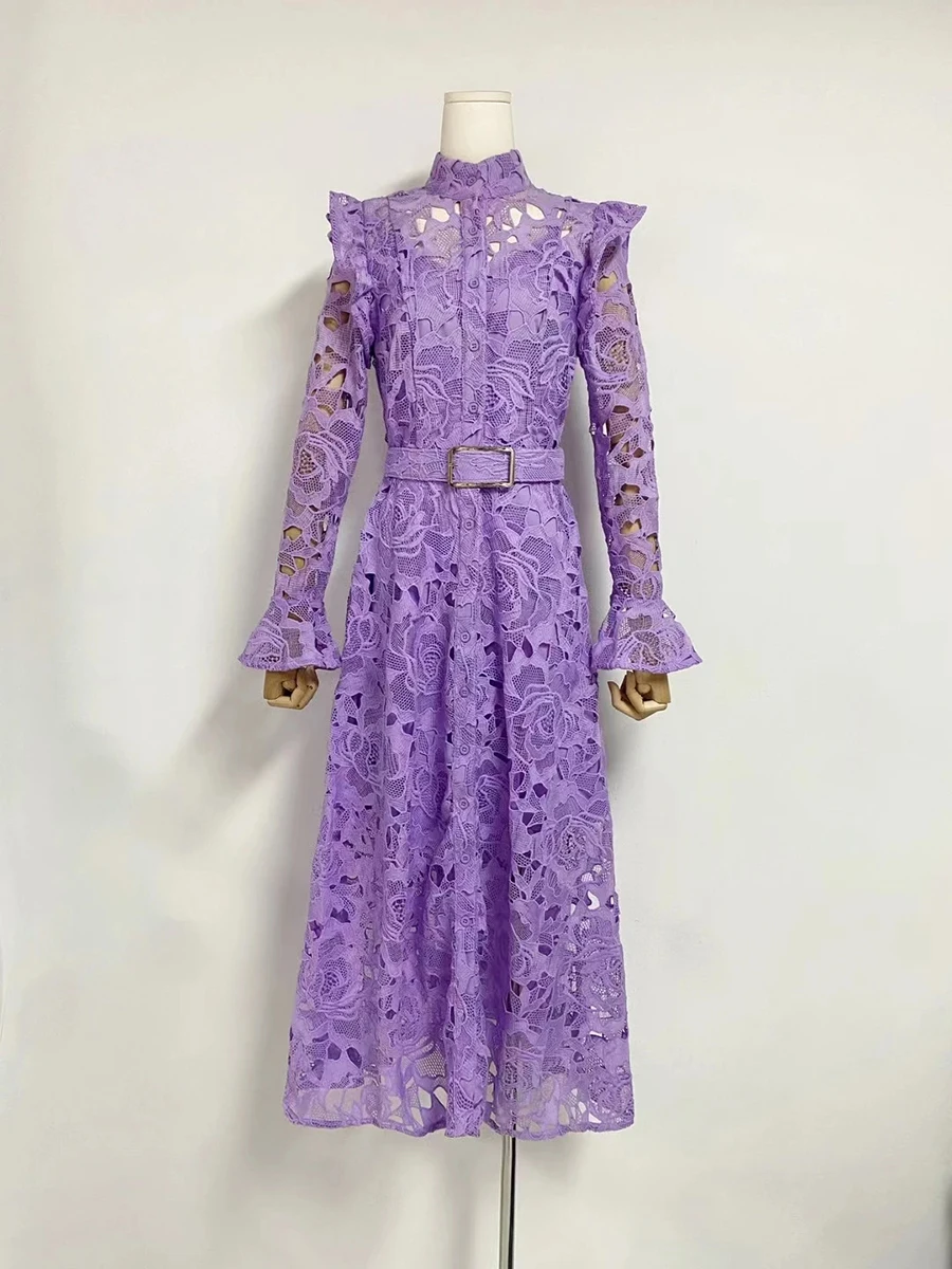 TWOTWINSTYLE 固体パッチワークレース刺繍カットアウトエレガントなドレス女性のためのスタンドカラーフレアスリーブハイウエストドレス女性