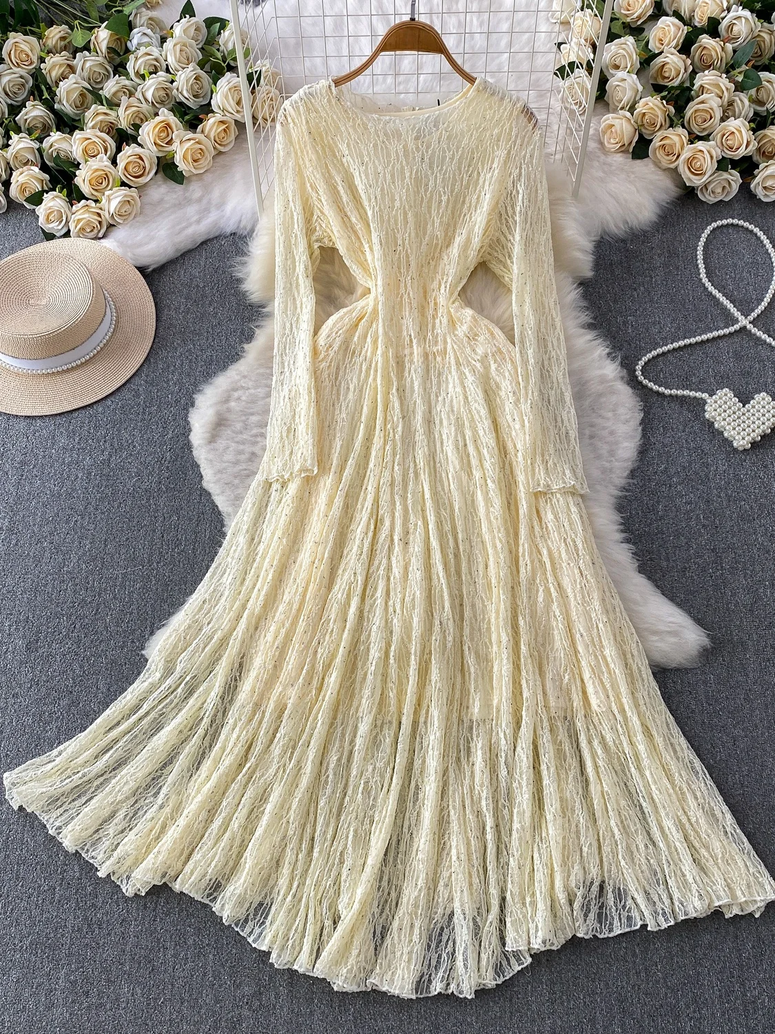 

Elegant round Neck Lace Dress Women's Glittering Asymmetrical Long Skirt High Waist Commute Style Sparkling Diamond Fused