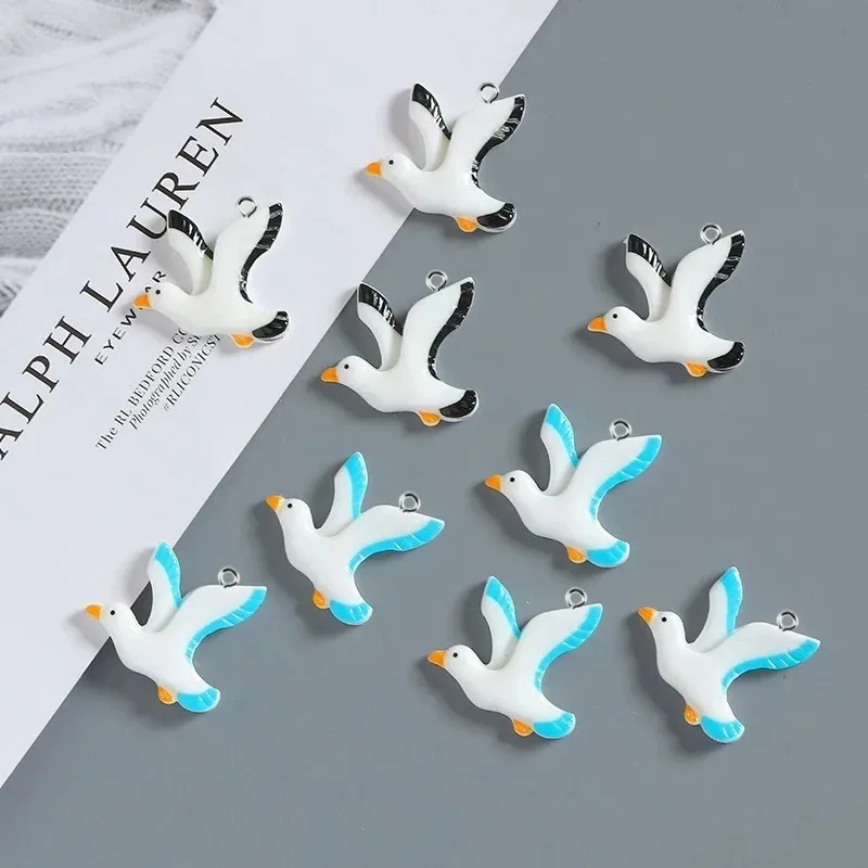 10Pcs Realistic Seagull Resin Charms Cute Bird Animal Pendants DIY Craft Supplies For Earrings Necklace Keychain Jewelry Making