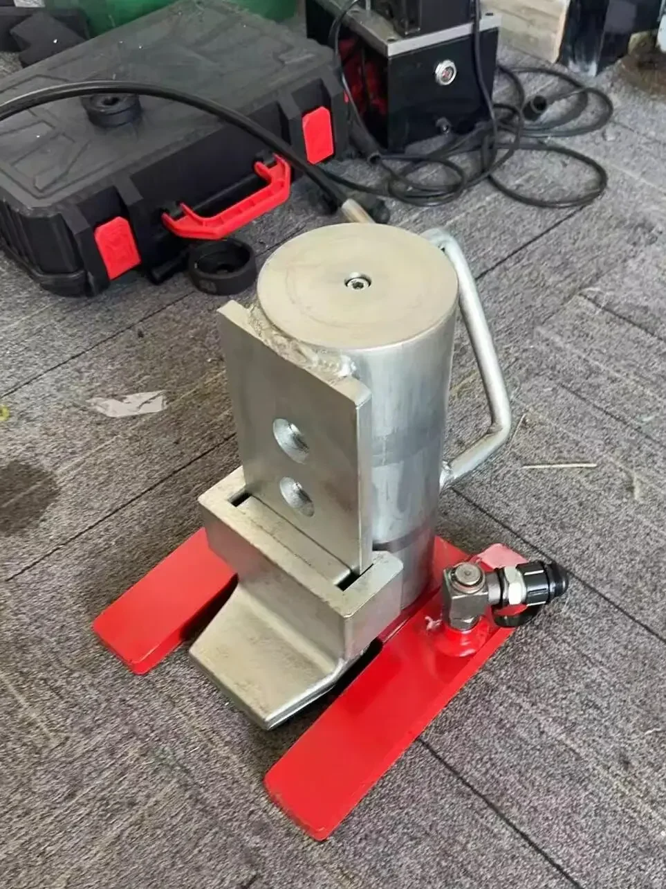 10 Ton Adjustable Split Hydraulic Claw Jack, Low Position Lifting Electric Hook Jack for Heavy-Duty Equipment Handling