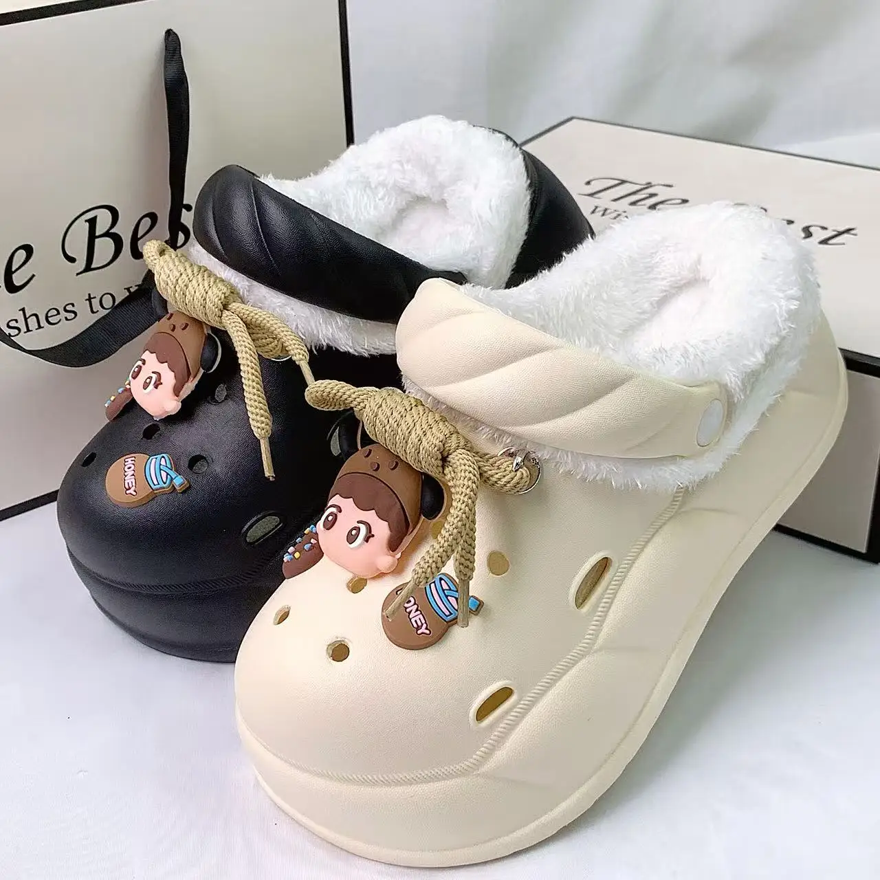European and American Fashion Furry Slippers for Women, Plush Clogs for Girls, Thick-Soled Clogs, Non-Slip, Elevated, Soft, Comfortable, and Stylish