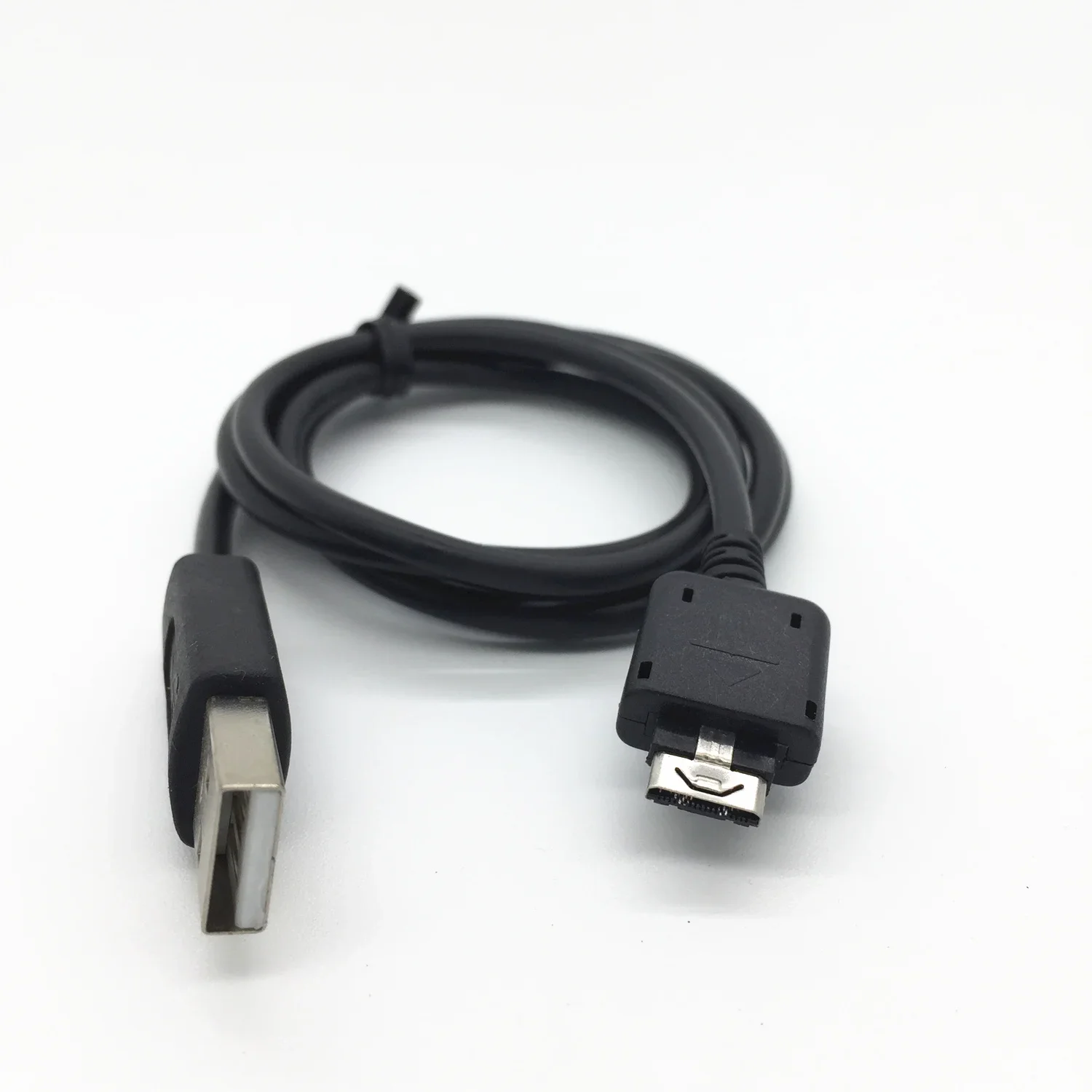 Kabel USB do synchronizacji danych i ładowarki do LG KE800 KE850 KE770 KE970 KF510 CU720 Shine KU970 KF600 KF700