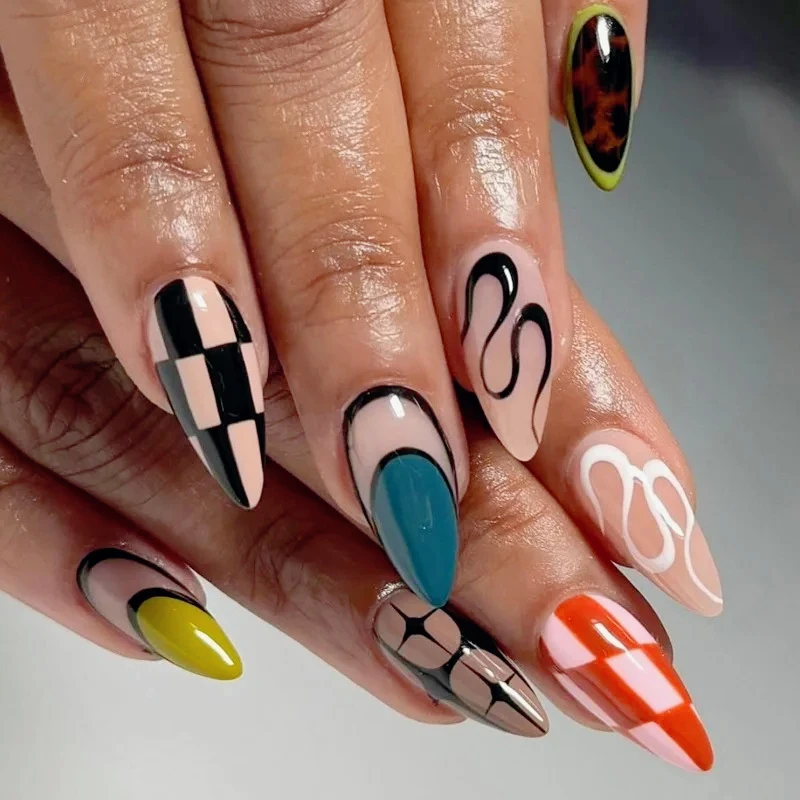 

24 шт. миндальные накладные ногти Pure Desire, черно-белые прессы на ногтях, гофрированные линии, горячая девушка, стиль, горячая девушка, стиль, накладные ногти