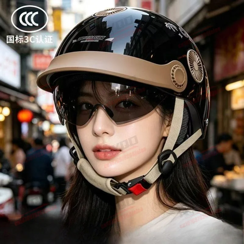 

Motorcycle Riding Helmet, Suitable for All Seasons, Breathable and Sun Resistant Safety Helmet for Both Men and Women in Summer