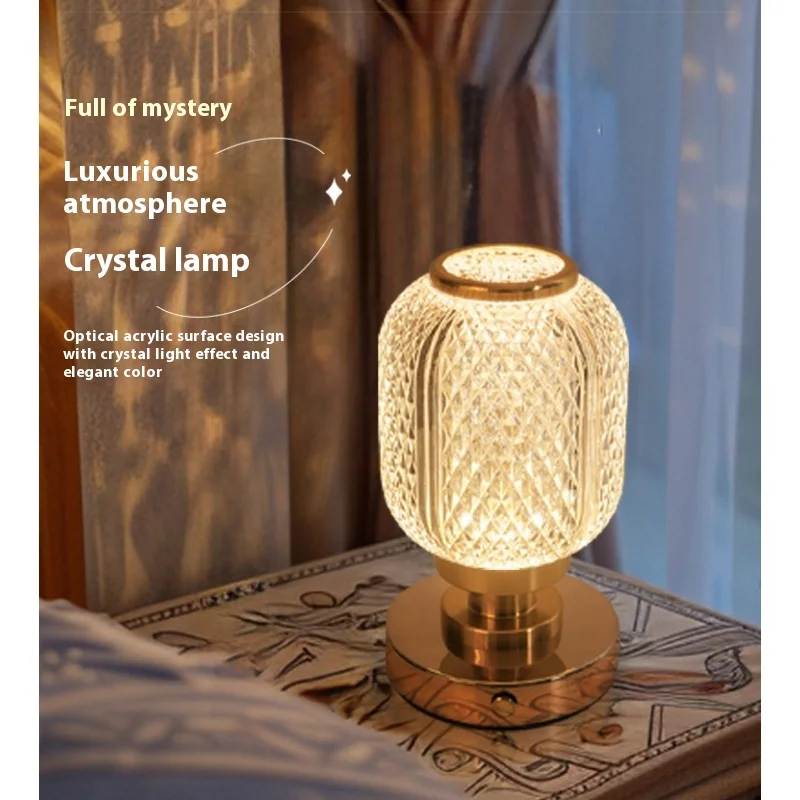 

Advanced American style small desk lamp bedroom bedside lamp light luxury crystal retro atmosphere lamp
