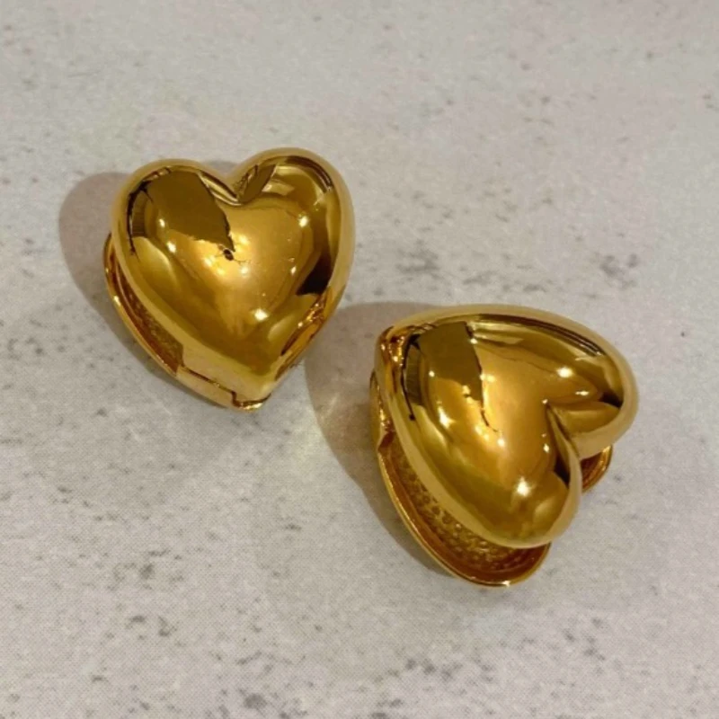 

Fashion Europe Smooth 24K Gold Plated Heart Earrings Woman Luxury Jewelry Trend