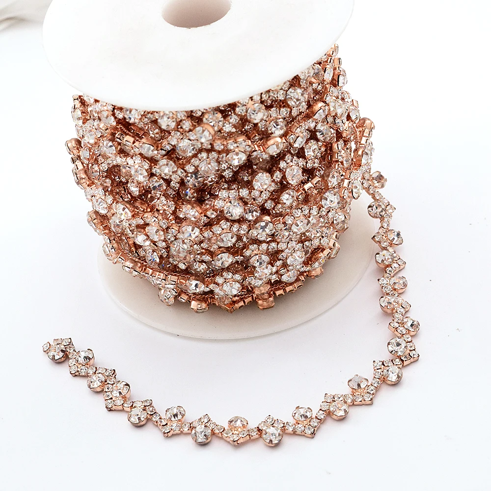 Beautiful W-shaped crystal chain silver handmade rhinestone trim sewn wedding dress bag with DIY decorative accessories