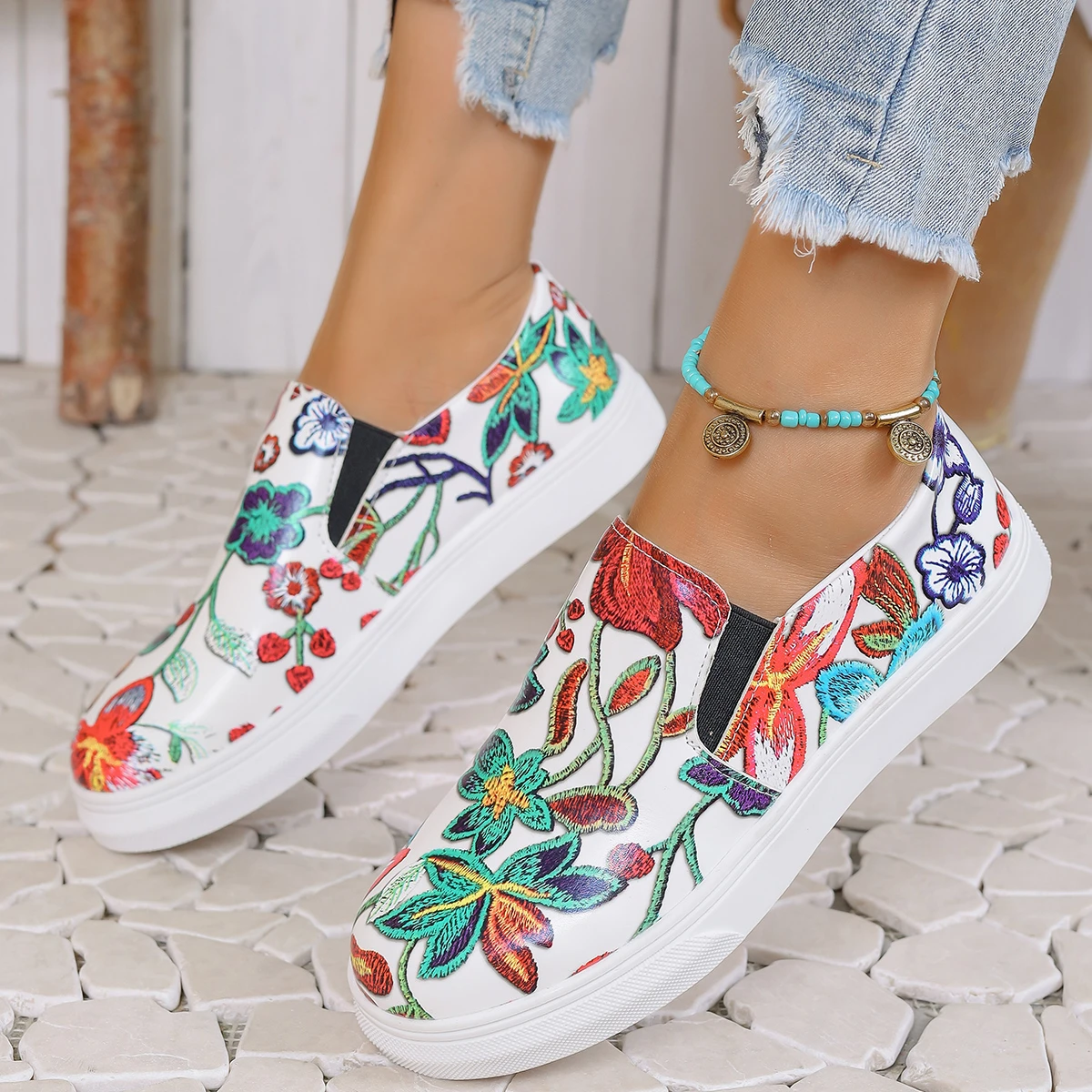 Sneakers Shoes Spring and Autumn New Women Wedge Sports Shoes Fashionable Breathable Lightweight Embroidered Loafers for Women