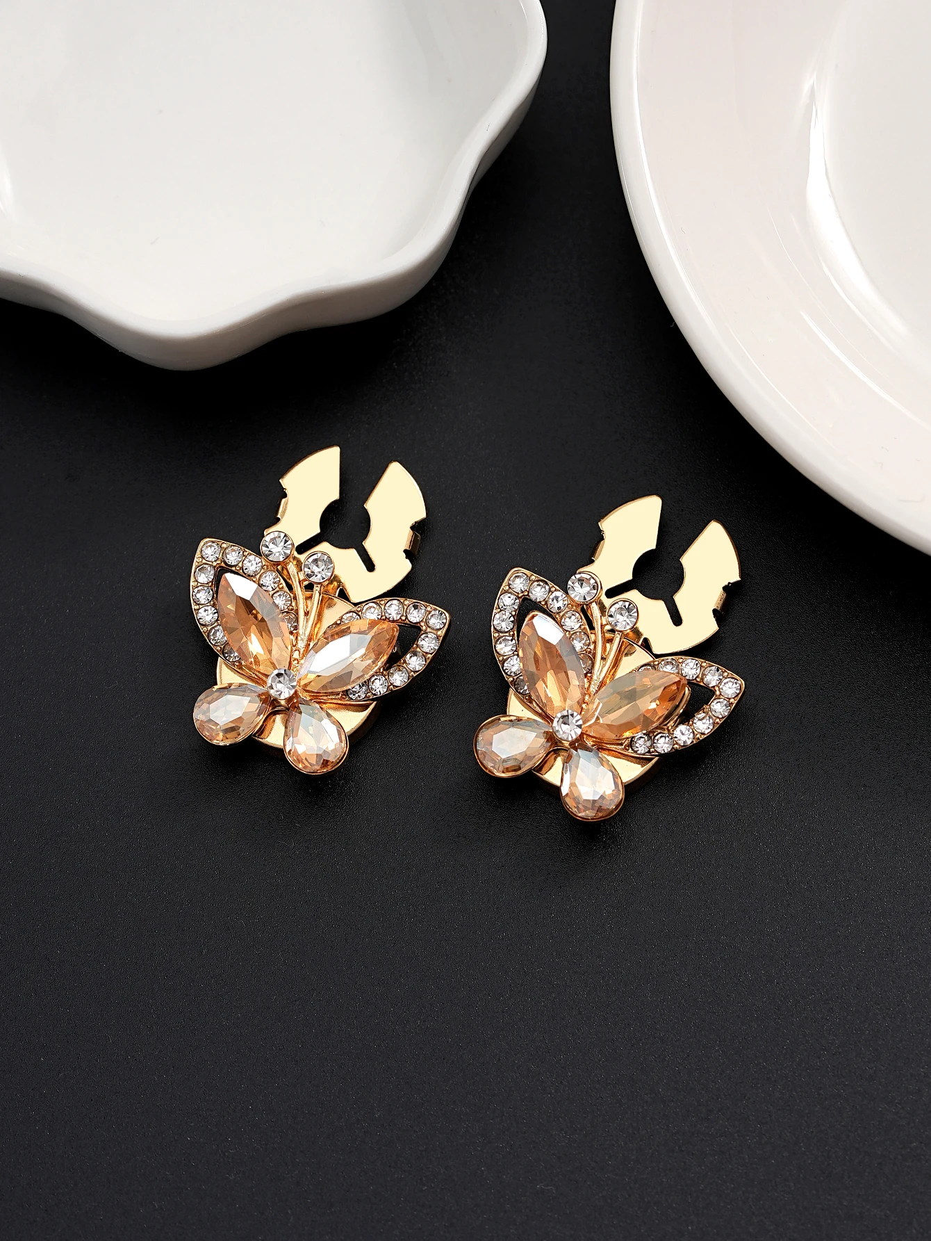 1/2/4/10PCS Luxury Champagne Crystal Butterfly Shaped Buckle Metal Embedded Diamond Coat Collar DIY Ladies Decorative Buttons