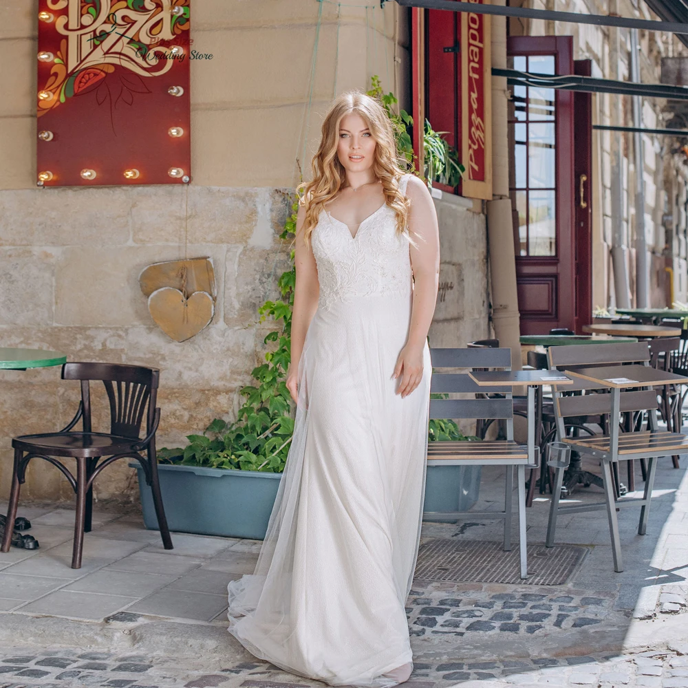 Simple Wedding Dresses Plus Size V Neck Sleeveless Bride Gowns Appliques Back Zipper Floor Length Tulle Mermaid Robe De Mariee