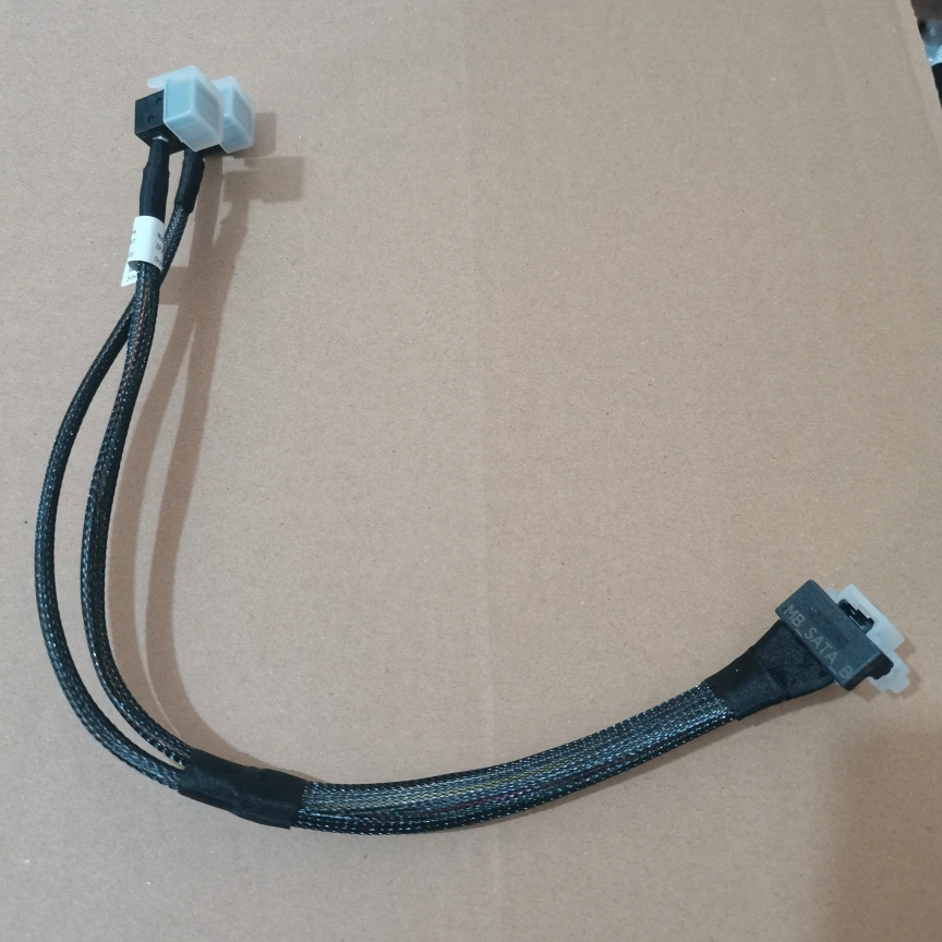 

Для сервера Dell Poweredge R7415, 8-дисковый кабель для передачи данных SAS H4GHT