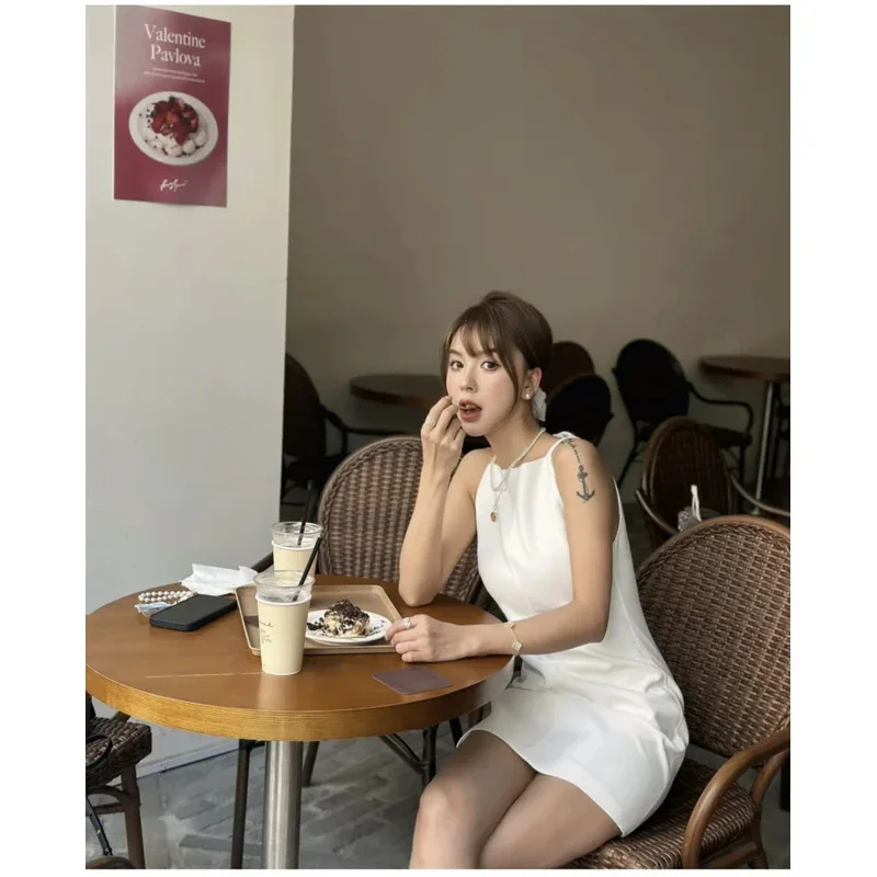 Das neue sexy, schlaflose A-Linien-Kleid von Bonny 2025, besteht aus dehnbarem und flexiblem Strickstoff