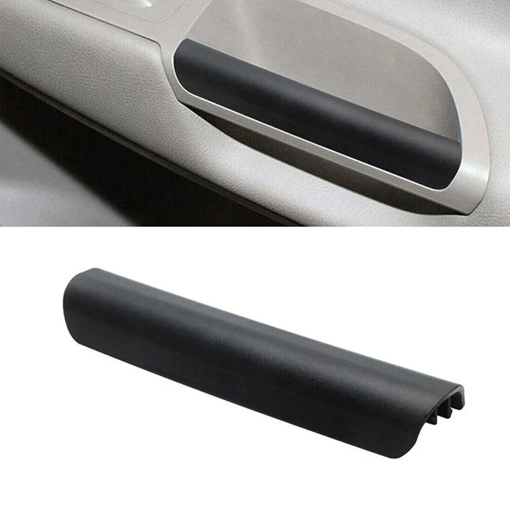 Sleek Finish Interior Door Handle Light Trim for Ford Models Focus on Years '13 '19 with Part No CJ5Z7822621AA