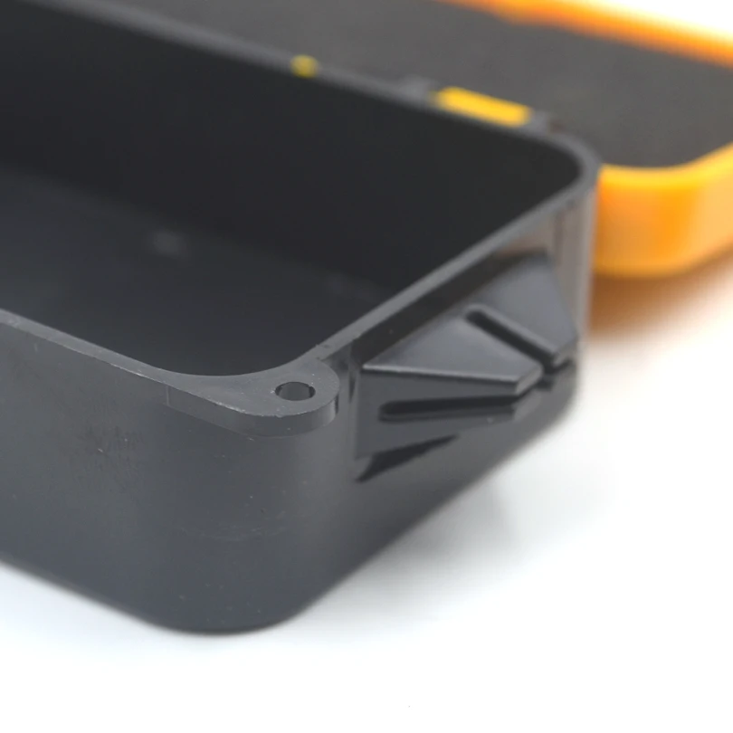 MNFT 1PCS Portable Fishing Alive Lures and Baits Box Blood Earthworm Lure Storage Boxes 10*6*3.3cm