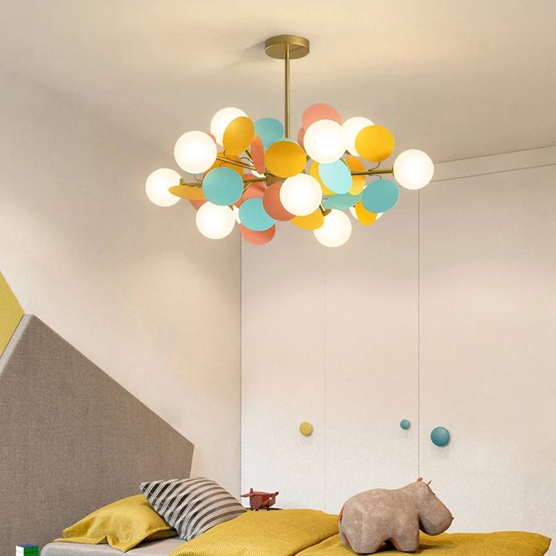 Plafonnier LED Suspendu au Design Moderne Coloré, Éclairage d'Nik, Luminaire Décoratif de Plafond, Idéal pour un Salon, une Salle à Manger, une Chambre à Coucher, une Villa, un Bar ou un Allée, Nouveauté