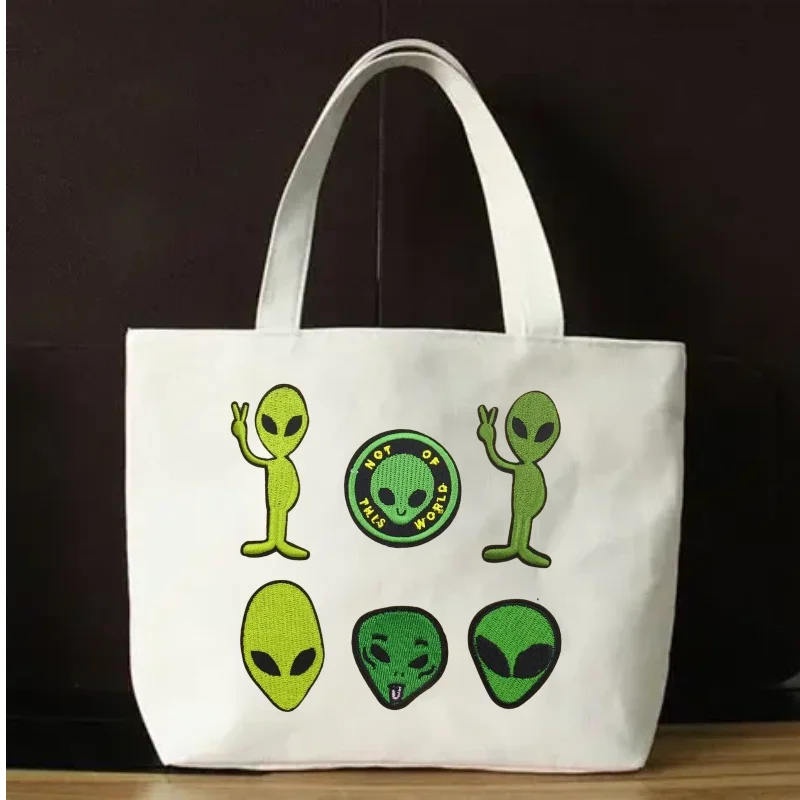 

Cartoon Alien Cloth Sticker Children's Clothing Accessories English Letter Alien Head Adhesive DIY