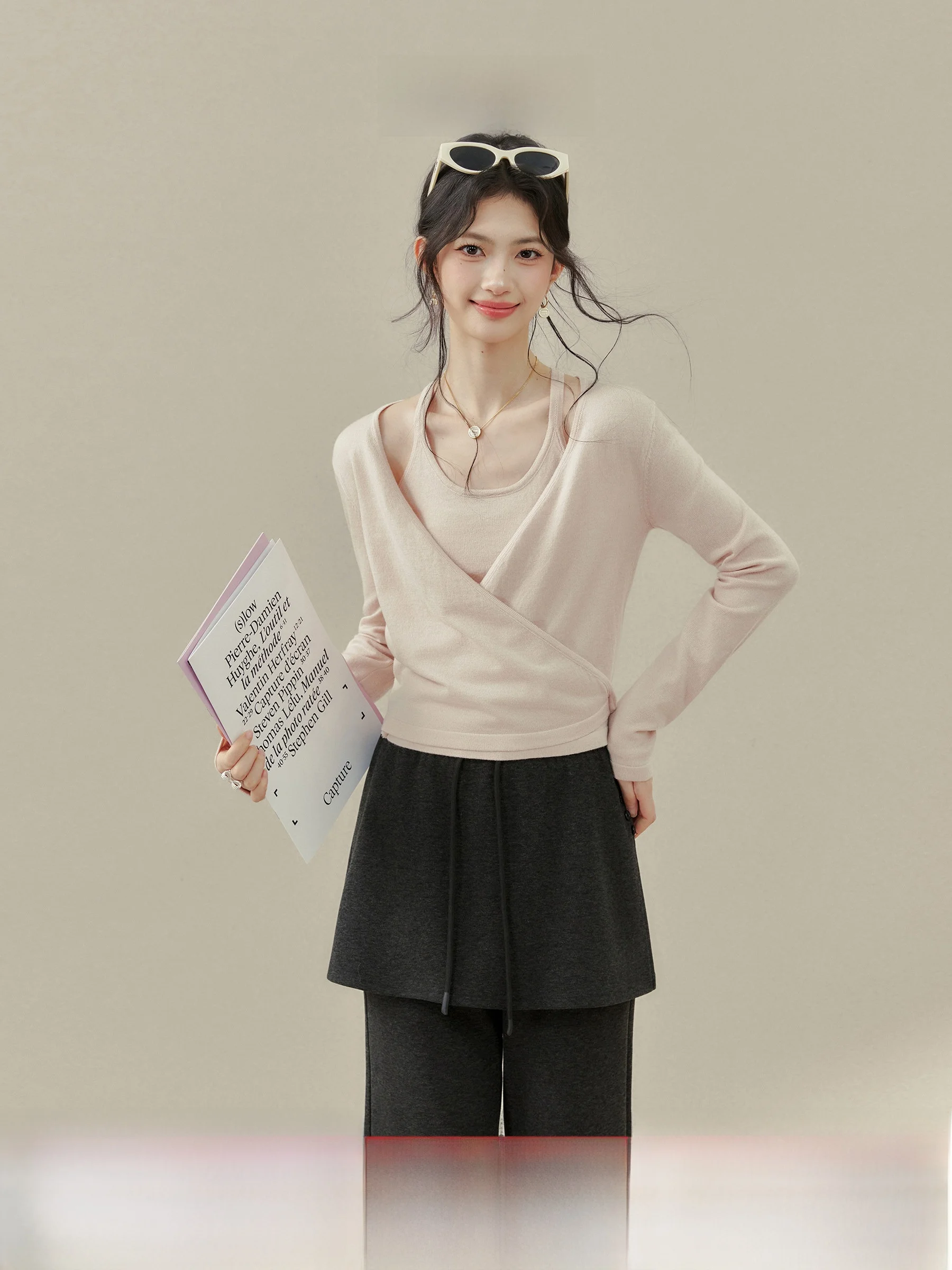

Qinghua Yang Light Pink Workwear Sle Knitted Vest Belted Two-Piece Set for plus Size Women Spring Season Casual Wear