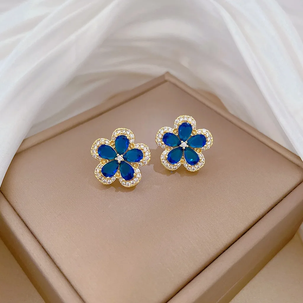 Gold-Tone Jewelry Set Pavé-Style Floral Earrings Five-Petal Flower Jewelry Set Blue Pavé Flower Jewelry For Festive Outfits