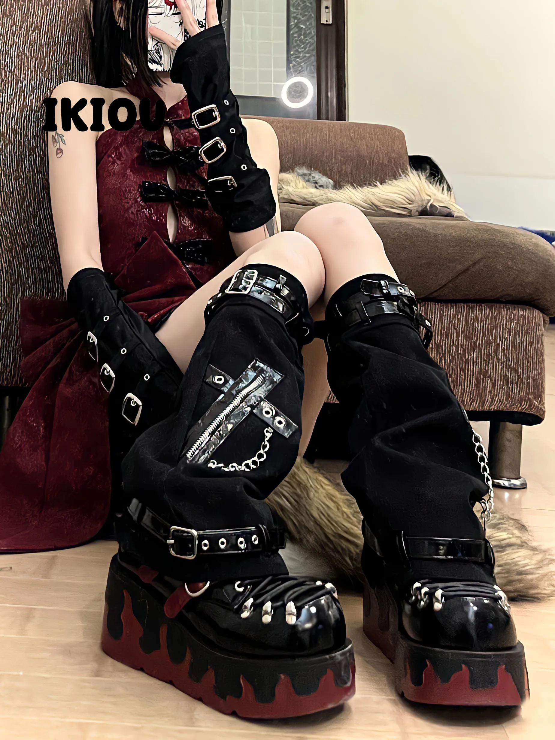 

IKIOU Spice Girls Harajuku Punk Lolita Girls leg covers Cross chain leather personalized dark leather belt subculture stocking