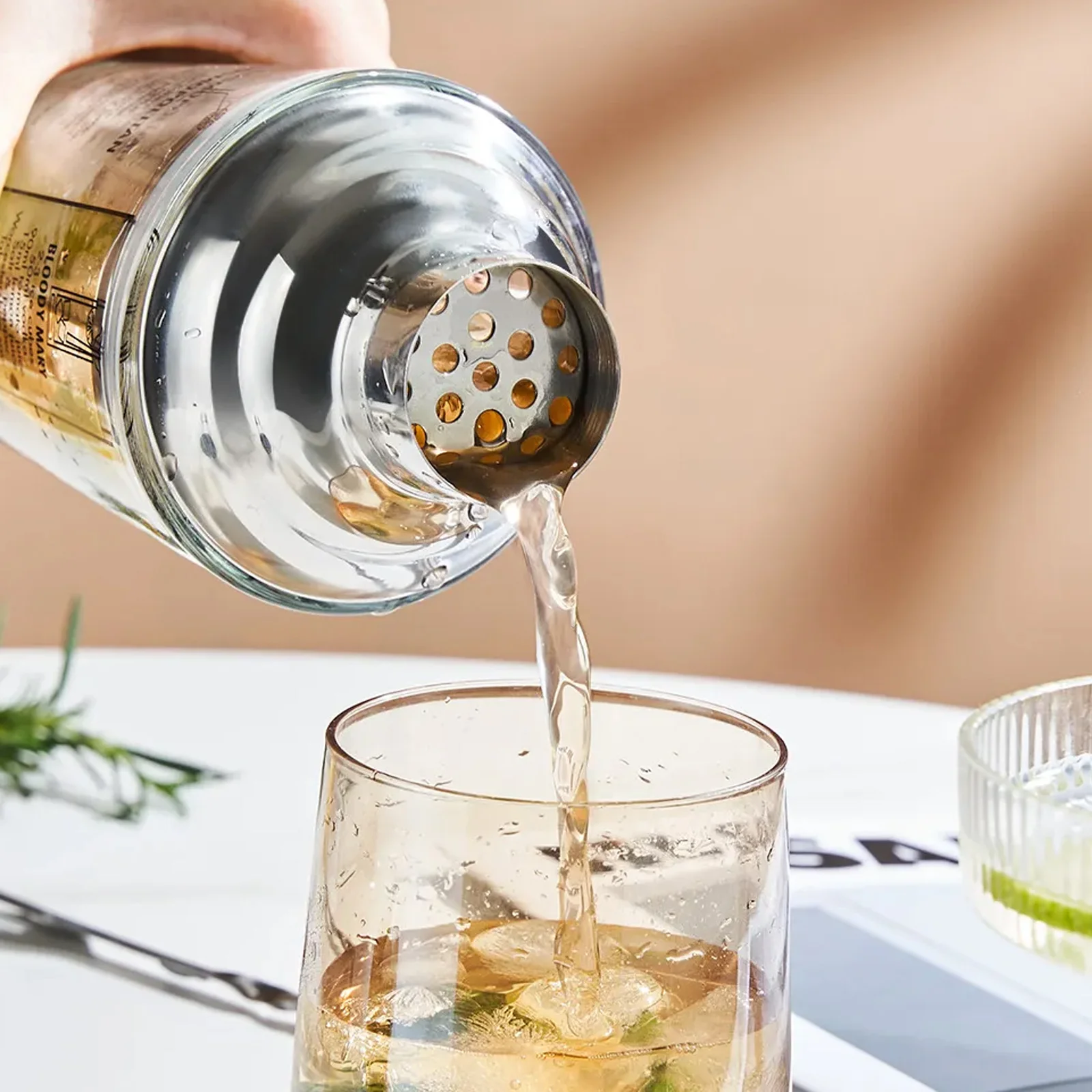 

Cocktail Shaker Lid Stainless Steel Leak Proof Silicone Seal Splash Proof Shaker Cup Cover Juice Wine Cup Lid Replacement Lids