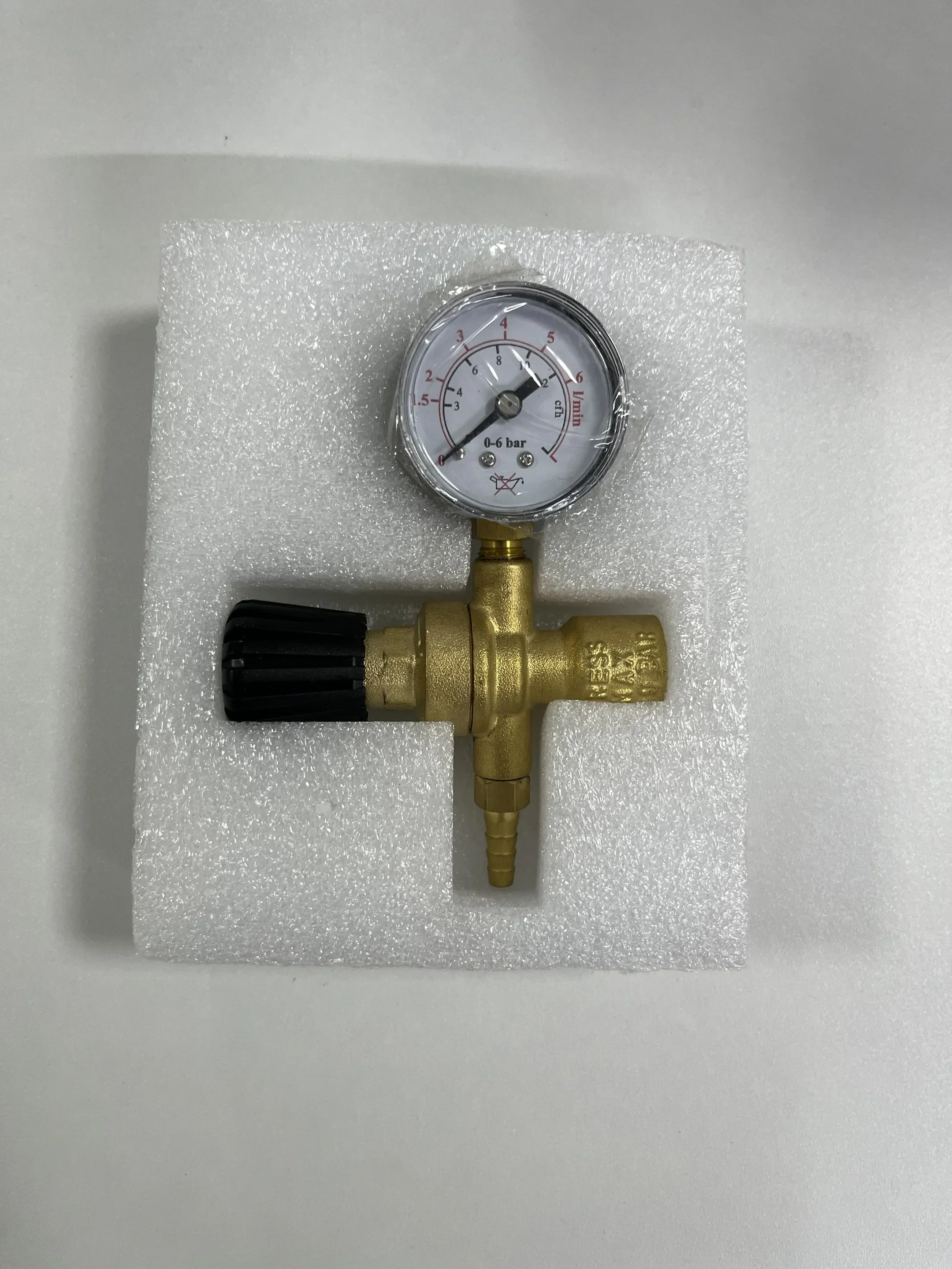 Stable Mini Argon Carbon Dioxide Pressure Reducer Pressure Gauge Instrument 36v220V Two Welding Pressure Reducing Valve M10 * 1