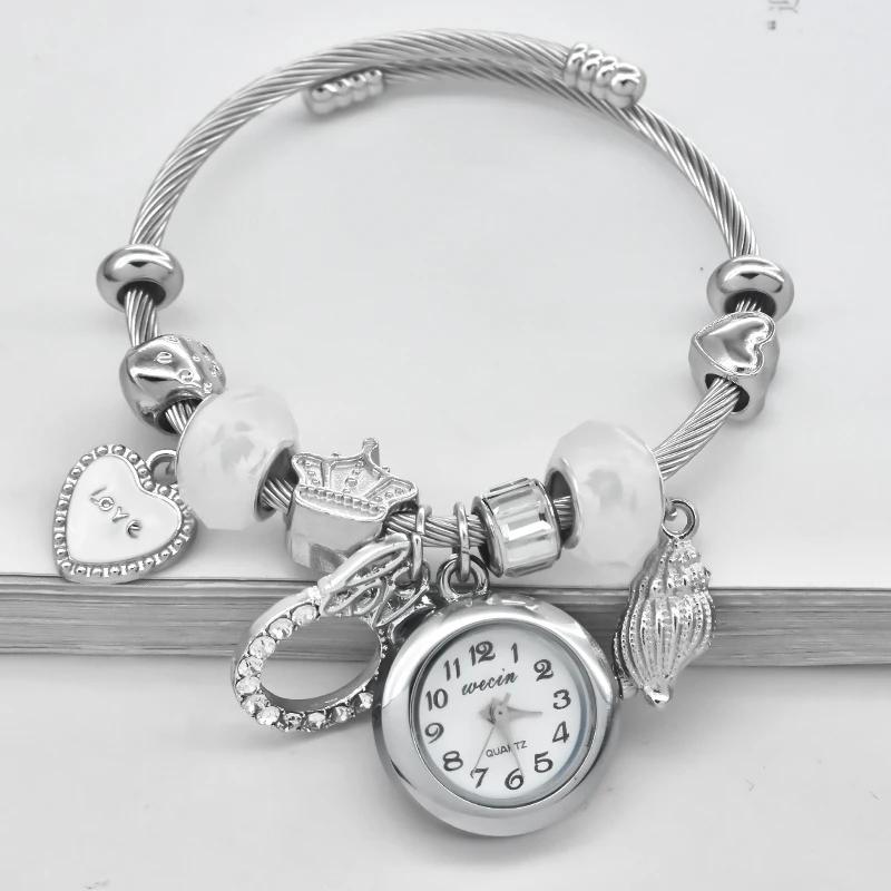 Модные женские часы-браслет Love со стильным декором, изысканные круглые кварцевые часы, серебристые повседневные элегантные