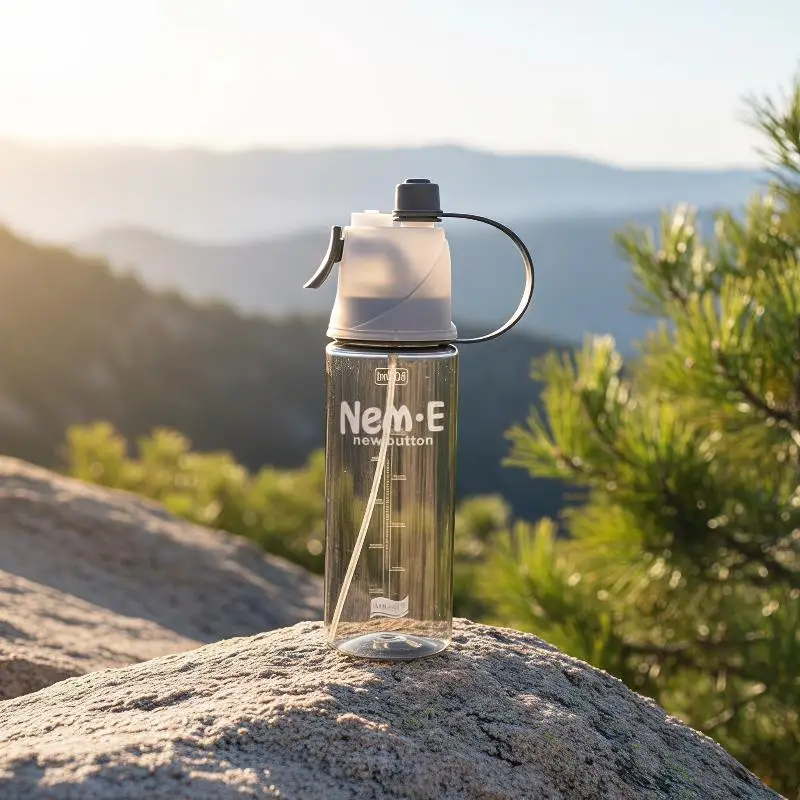 600ML Mist Spray Water Bottle for Sports Leakproof BPA Free Reusable Drinking Container for Outdoor Camping Workout