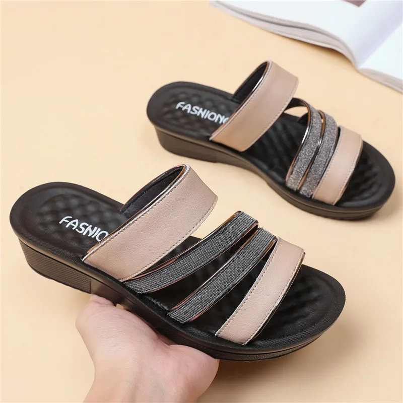 Shoes Woman Summer Sandals Women Leather Flat Comfortable Footwear Beach Slippers Women\'s Wedge Shoes 2022 Mother Shoes