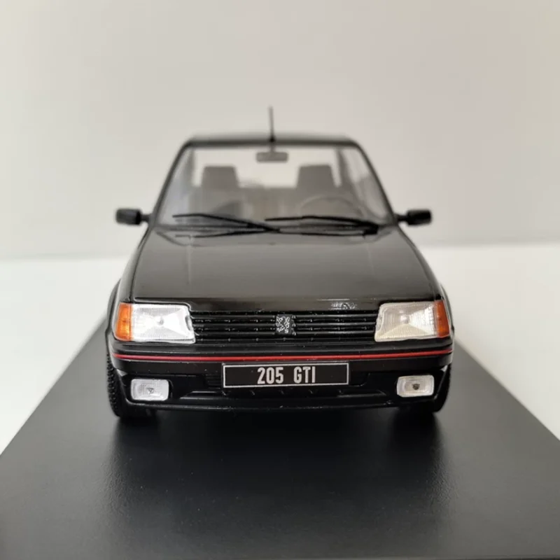 WHITEBOX 1/24 Scale 205 GTI Alloy Simulation Car Model Static Collection Decorated Holiday Gifts Toys Souvenir Gift