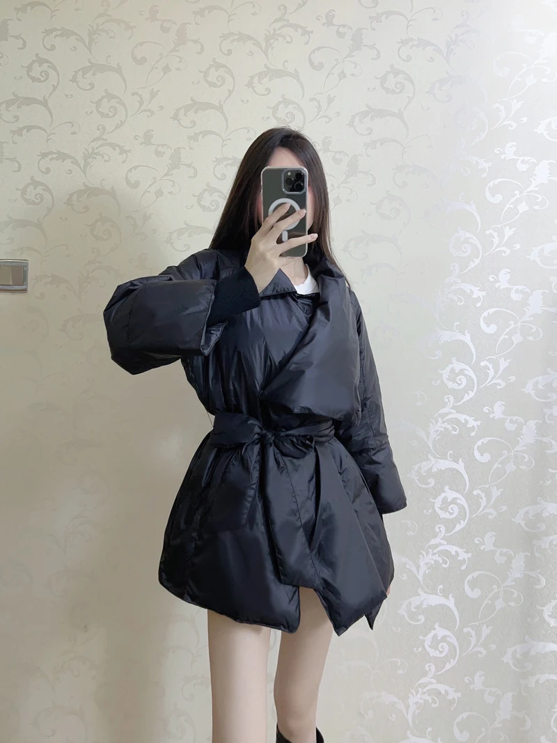 Piumino da donna invernale 2025 Giacca ampia con cinturino per pendolari