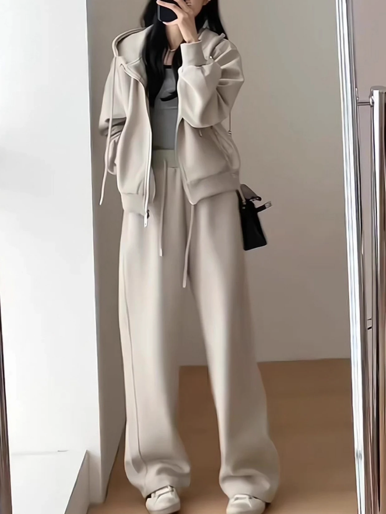 おしゃれなスポーティなツーピースセット-レディース-カジュアル-ゆったり-着痩せ効果-韓国風-学生向け-パーカー-ジップアップ-長袖-ロングパンツ