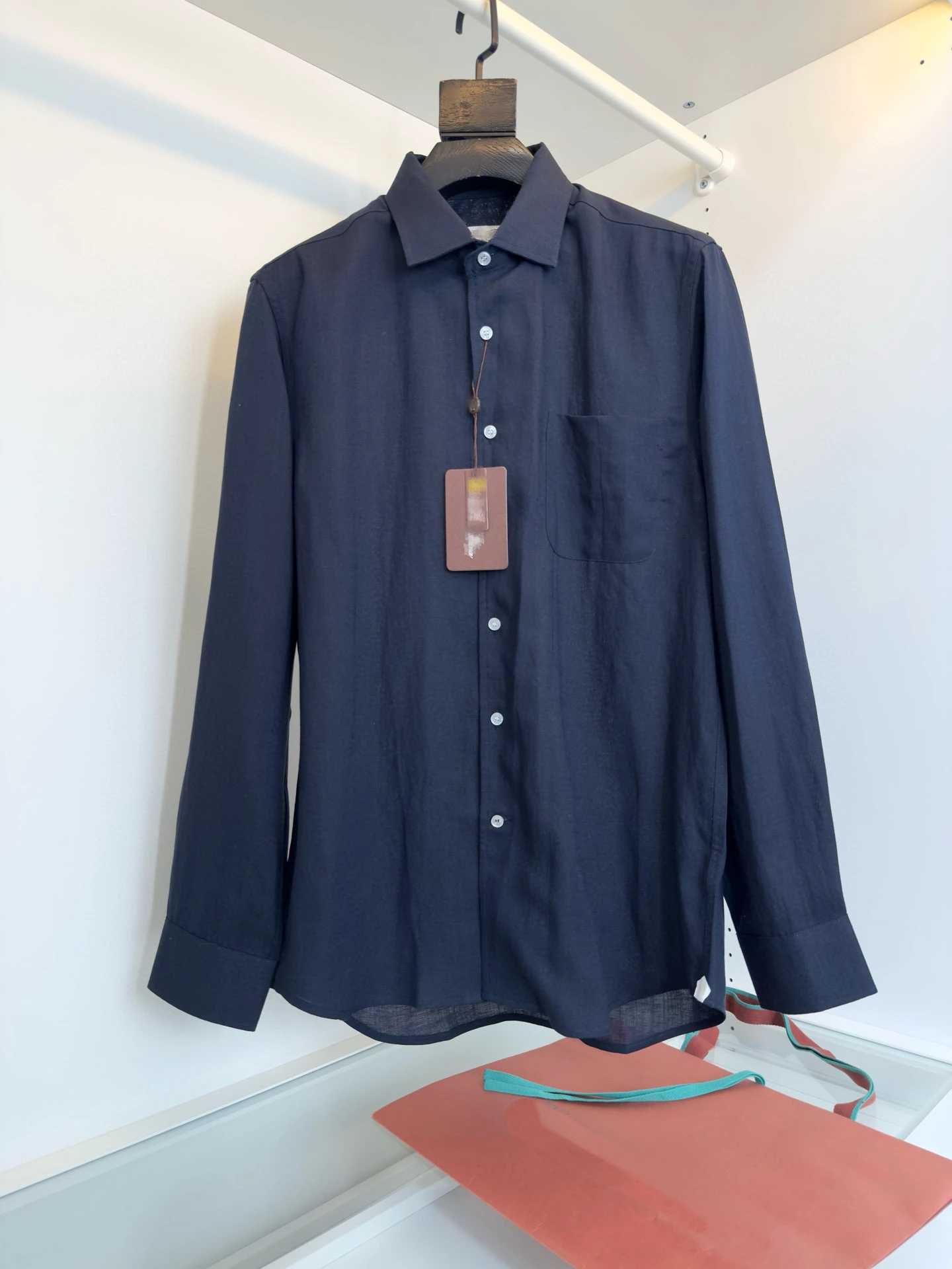 

Comfortable Classic Pure Color High End Men's Busin Casual Linen Long Sve irt Breathable Spring Summer Faion