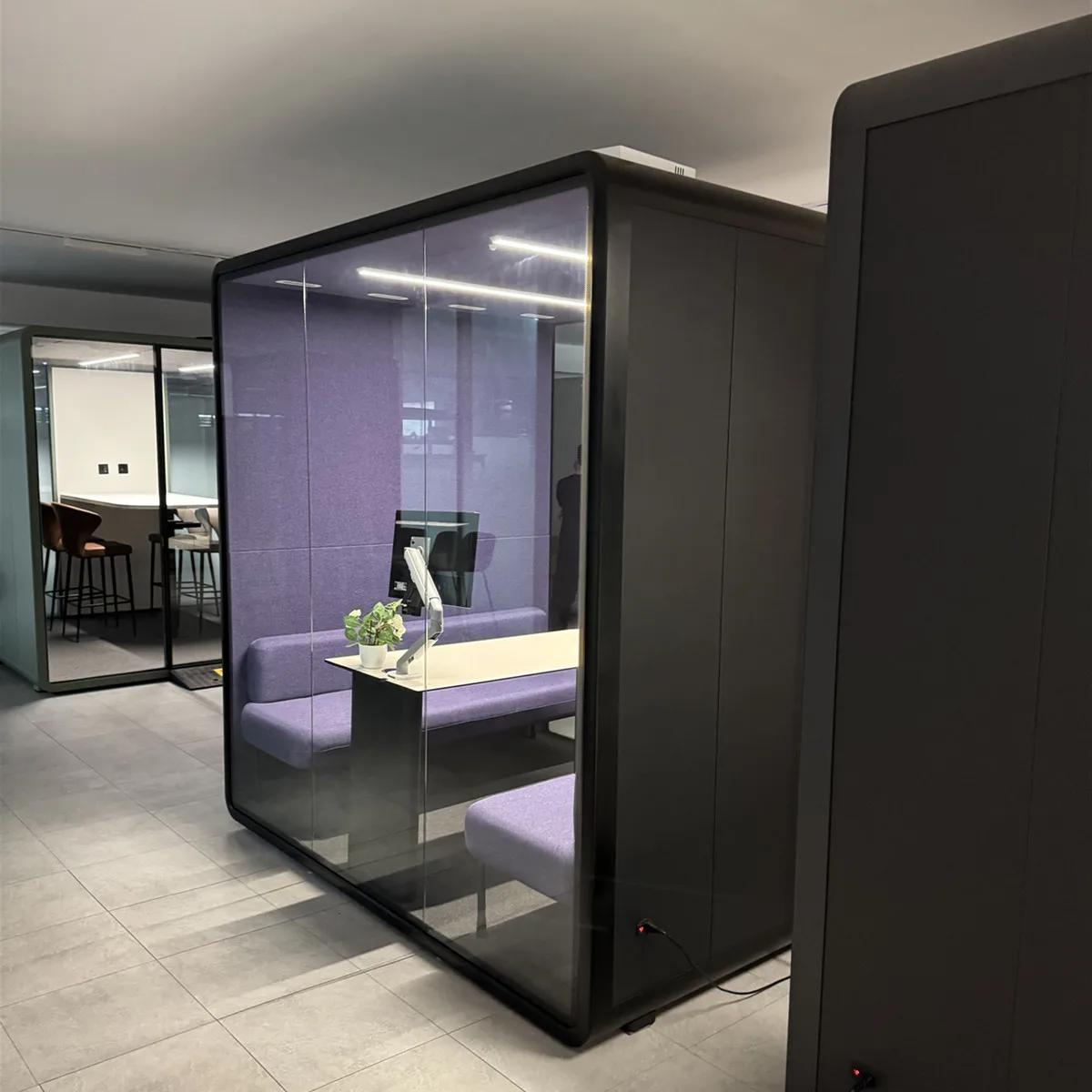 

Звукоизоляционная передвижная переговорная кабина для офиса, акустический павильон, бесшумная кабина с мебелью для сидения