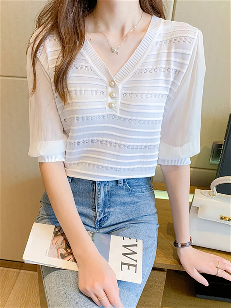 Summer New Contrast Short sleeved T-shirt Women\'s V-neck Spliced Sleeve Knitted Shirt Women\'s Top 7381