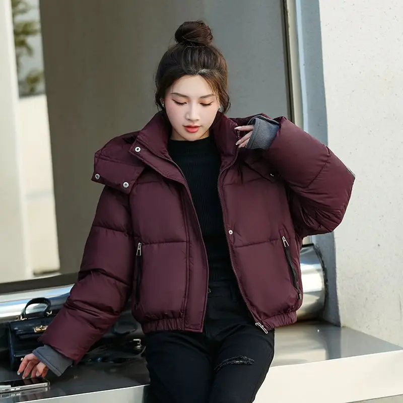 Korte Katoenen Gewatteerde Jas Dames 2026 Herfst Winter Nieuwe Down Jas Vrouwen Parka Explosies Mode Uitloper Casual Capuchon Overwear