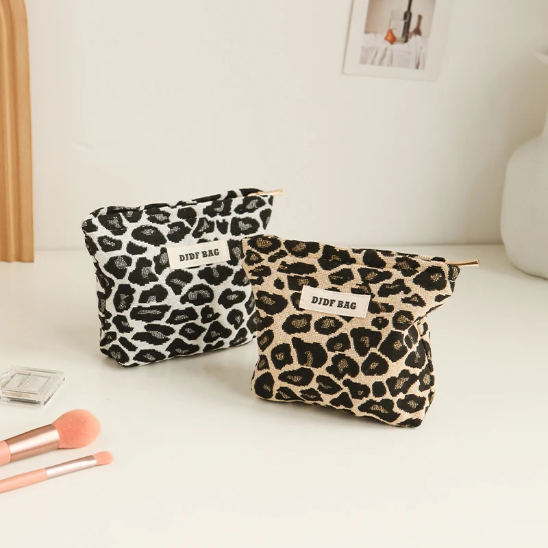 Borsa portamonete piccola con stampa leopardata borsa per il trucco da donna borsa per cosmetici portatile borsa per rossetto di moda borsa per