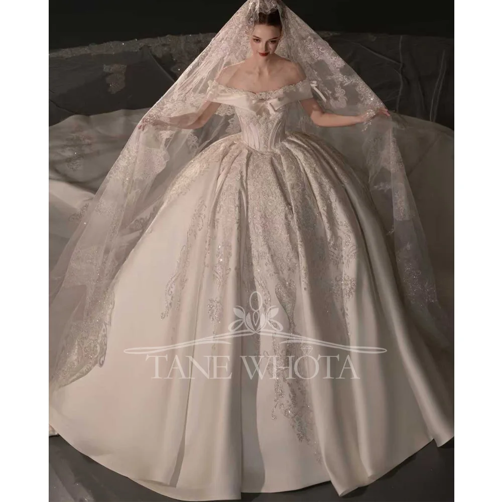 

Strapless Off-Shoulder Wedding Dress Embroidered Sequined Ball Gown Customizable Brautkleid
